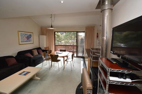 Mowamba D5 - Hotel Accommodation 2