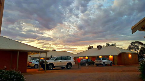 Mud Hut Motel - Hotel Accommodation 2