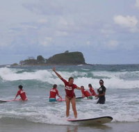 Mudjimba Esplanade Villa - Hotel Accommodation