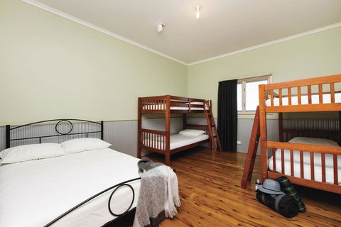 Mungo Shearers' Quarters - Hotel Accommodation 2