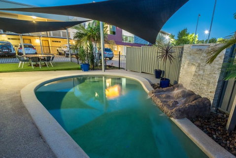 Nambour Heights Motel - Hotel Accommodation 1