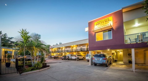 Nambour Heights Motel - Hotel Accommodation 0