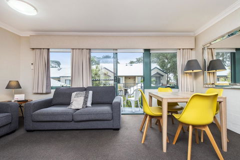 Subiaco Village 20 - Hotel Accommodation 1
