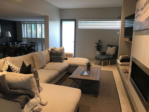The Urban Beach House - Hotel Accommodation 3