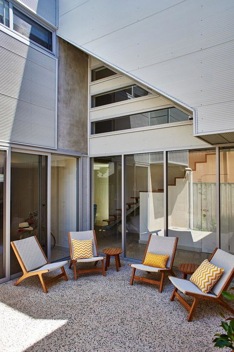 The Urban Beach House - Hotel Accommodation 11