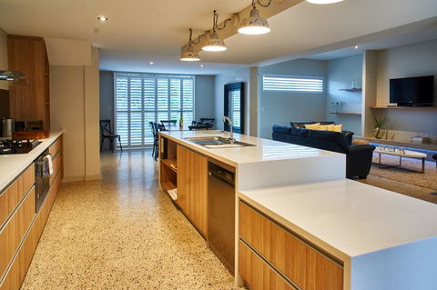 The Urban Beach House - Hotel Accommodation 8