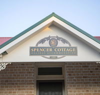 Spencer Cottage - Hotel Accommodation