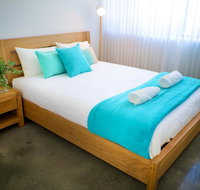 Cottesloe Artist's Beach Retreat - Hotel Accommodation