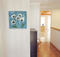 Cosy easy access home near Perth CBD and Fremantle - Hotel Accommodation