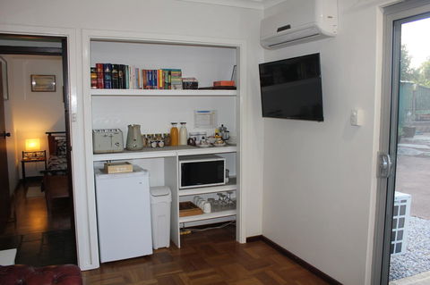 Jacaranda Hideaway Bed & Breakfast - Hotel Accommodation 4