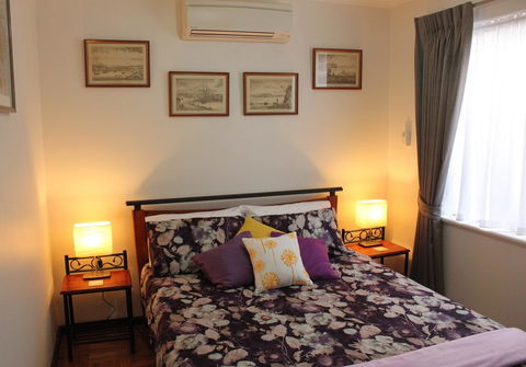 Jacaranda Hideaway Bed & Breakfast - Hotel Accommodation 2