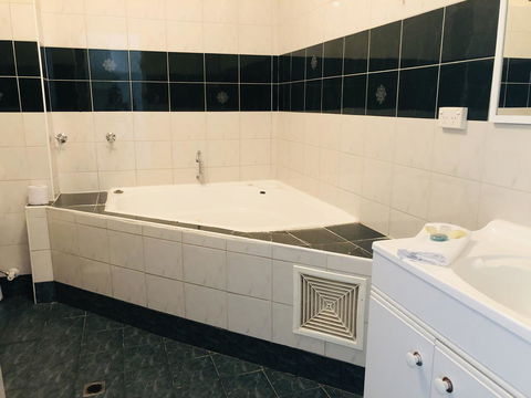 Seashore Memories - Sleeps 3 - Hotel Accommodation 12