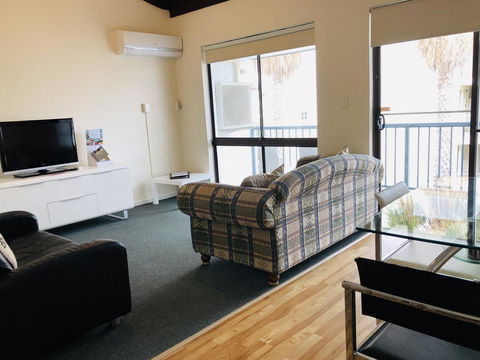 Seashore Memories - Sleeps 3 - Hotel Accommodation 3