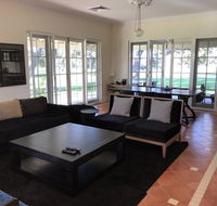 Caves Road Guest Houses - Hotel Accommodation