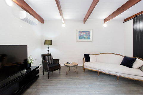 Stay Fresh - Fremantle CBD - Hotel Accommodation 0