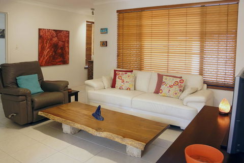 Suffolk House - Hotel Accommodation 5