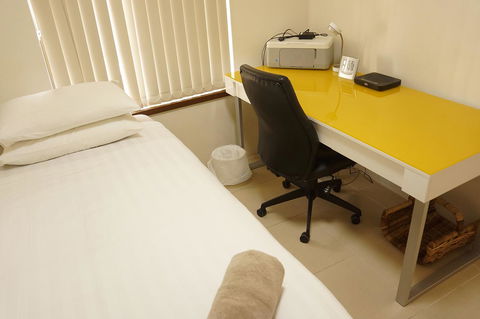 Suffolk House - Hotel Accommodation 13