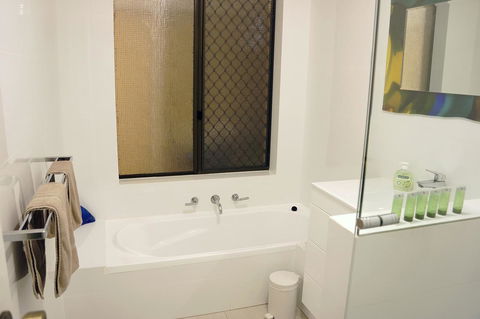 Suffolk House - Hotel Accommodation 15