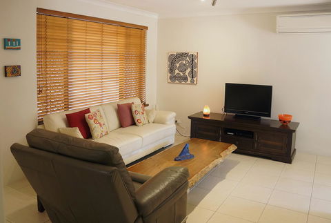 Suffolk House - Hotel Accommodation 6