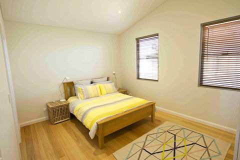 Sunny Blinco Street House - Hotel Accommodation 8