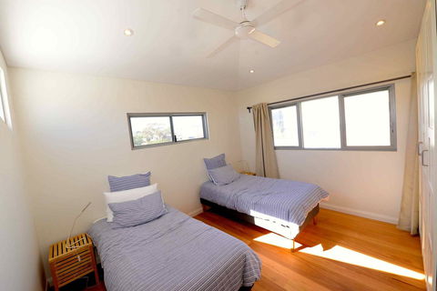 Sunny Blinco Street House - Hotel Accommodation 10