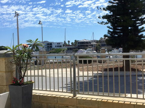 Studio Style Mindarie Marina - Hotel Accommodation 1