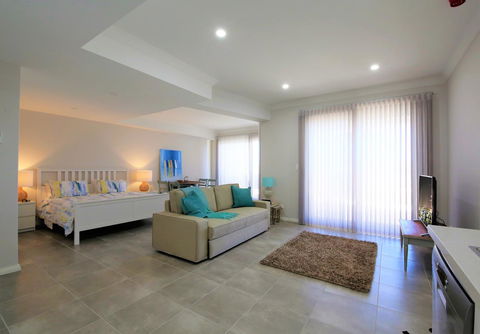 Studio Style Mindarie Marina - Hotel Accommodation 4