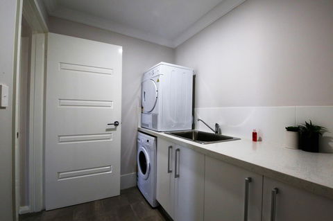 Studio Style Mindarie Marina - Hotel Accommodation 8