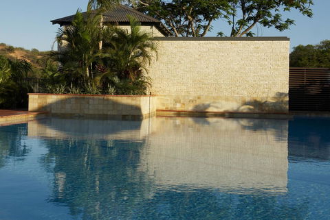 Mantra Frangipani Broome - Hotel Accommodation 10