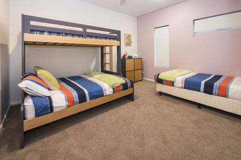 Calm Waters - Hotel Accommodation 19