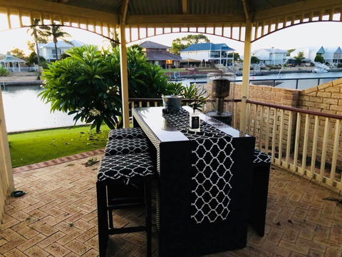 LA ANCHOR ON THE CANALS (MANDURAH) - Hotel Accommodation 9