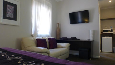 Bridgetown Valley Lodge - Hotel Accommodation 24