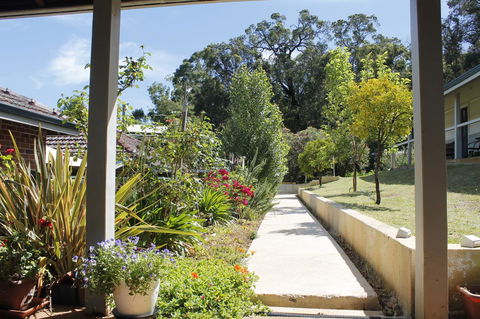 Bridgetown Valley Lodge - Hotel Accommodation 25