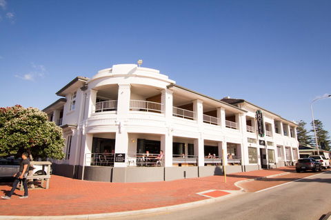 Cottesloe Beach Hotel - Hotel Accommodation 0