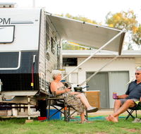 Banksia Tourist Park - Hotel Accommodation