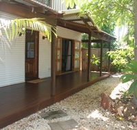 Beach House on Fox - Hotel Accommodation