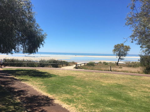 Beach House Dunsborough - Hotel Accommodation 21