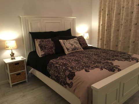 Applegate Lane Chalet - Hotel Accommodation 8