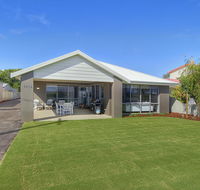 Into The Blue - Hotel Accommodation