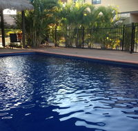 Breezes Apartments - Hotel Accommodation