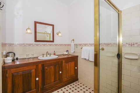 Rosebridge House Bed & Breakfast Adult Retreat - Hotel Accommodation 20