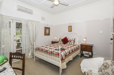 Rosebridge House Bed & Breakfast Adult Retreat - Hotel Accommodation 24