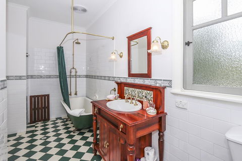 Rosebridge House Bed & Breakfast Adult Retreat - Hotel Accommodation 15