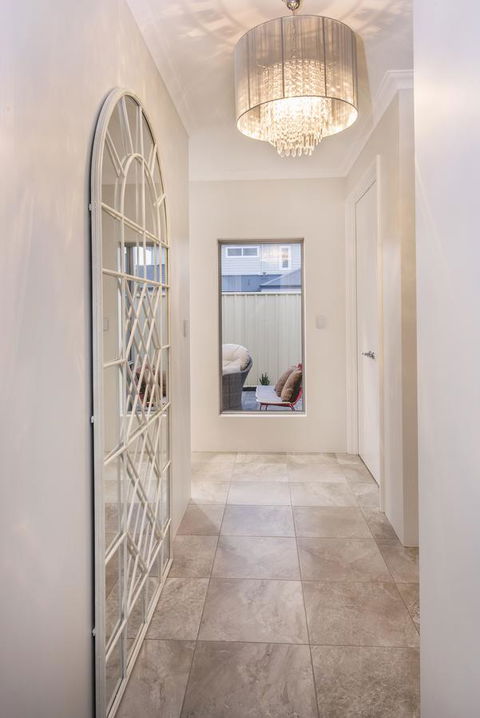 15 Cabot Close - Hotel Accommodation 2