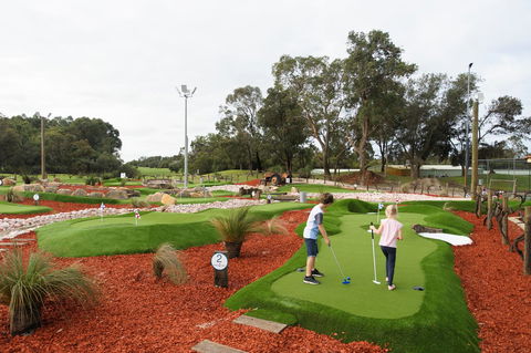 Novotel Vines Resort Swan Valley - Hotel Accommodation 7