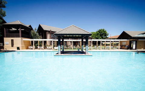 Novotel Vines Resort Swan Valley - Hotel Accommodation 4