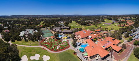 Novotel Vines Resort Swan Valley - Hotel Accommodation 18