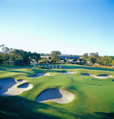 Novotel Vines Resort Swan Valley - Hotel Accommodation 11