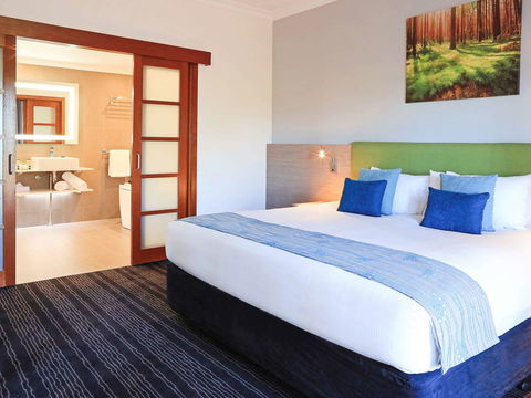 Novotel Vines Resort Swan Valley - Hotel Accommodation 28