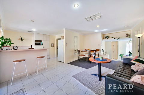 Scarborough Beach, Perth - Sun & Surf Villa - Hotel Accommodation 13